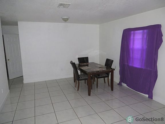 3rd image of 1020 NW 27th Ave