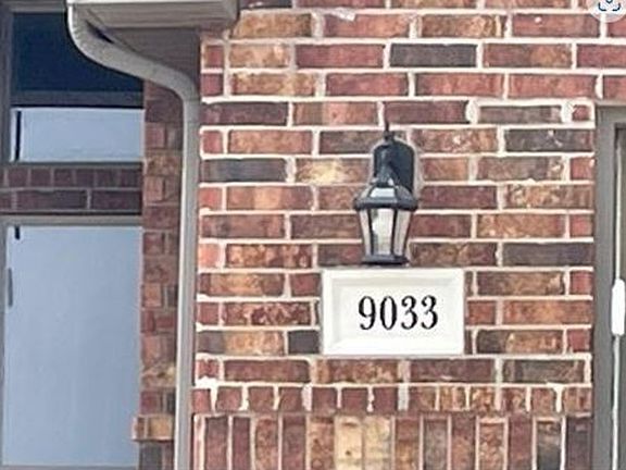 4th image of 9033 Desert Ave
