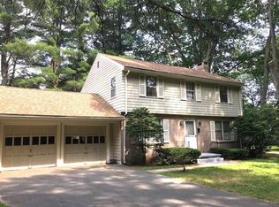 126 Dorwin Dr, West Springfield, MA 01089