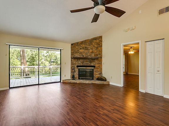 2nd image of 10354 Arrowhead Dr
