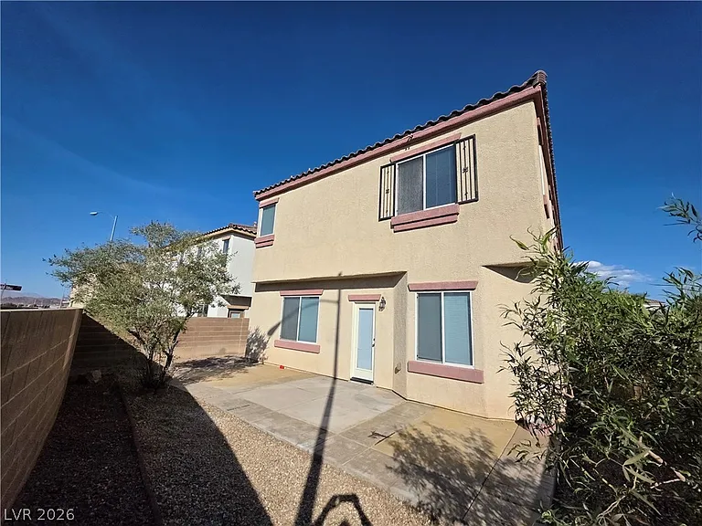 731 Emerald Idol Pl — Photo 7