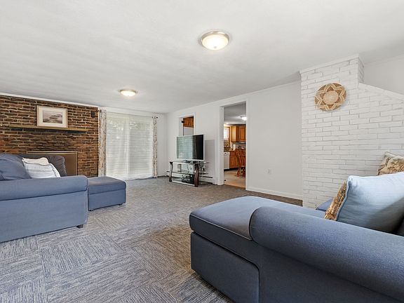 4th image of 11 Grover St