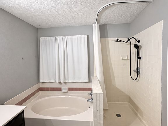 4th image of 8144 Oakdale Pl NW