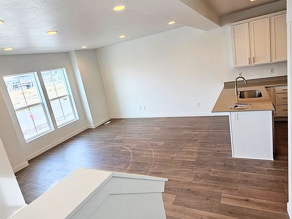 3rd image of 3531 W Hardman Way