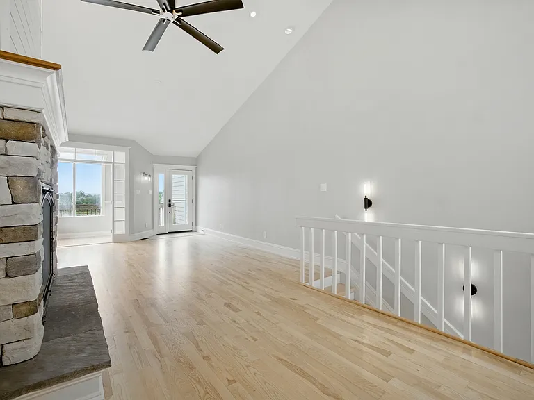 100 Pinewood Rd #128 — Photo 12