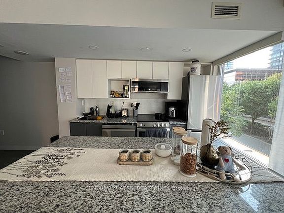 5th image of 15 Brunel Ct #317