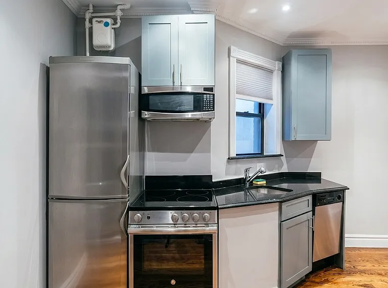 219 E 23rd St #16 — Photo 3