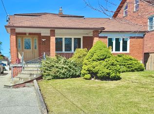 82 Calvington Dr #W05, Toronto, ON M3M 2M1