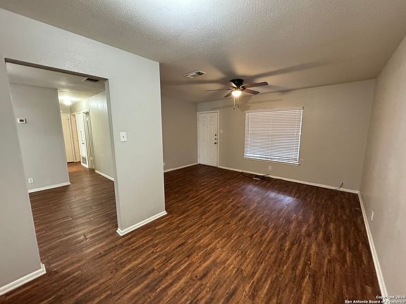 3rd image of 4839 Casa Bello St