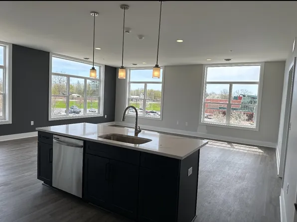 1835 Fairport Nine Mile Point Rd #304, Penfield, NY 14526