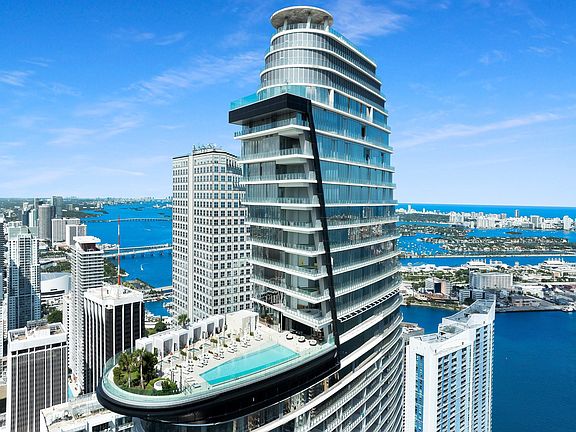 2nd image of 300 Biscayne Blvd Way #2306