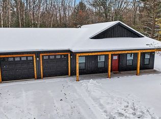 9073 W Colby Rd, Greenville, MI 48838