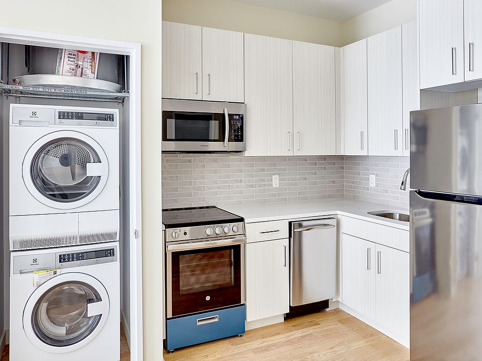 1st image of 785 Saint Nicholas Ave APT 5R