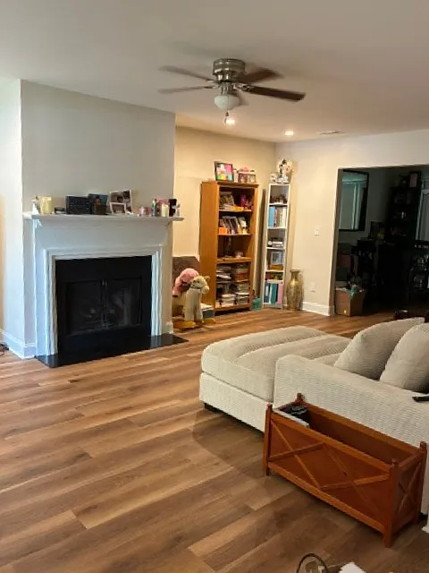 2 bed, 2.5 bath, 1512 sqft, $1,895 — Photo 2