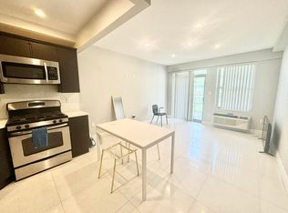 2556 38th St APT 3R, Astoria, NY 11103