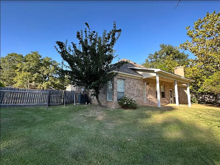 2206 Pinehaven Dr — Photo 40