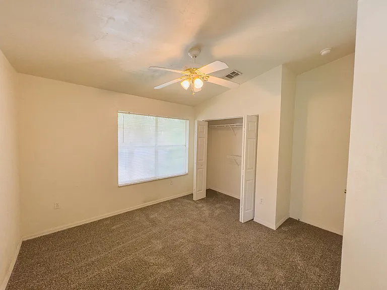 4415 SW 34th St #508 — Photo 17