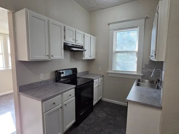 1530 S Topeka Ave, Wichita, KS 67211