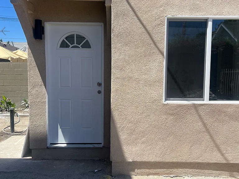 6013 Seville Ave #1/2 — Photo 1