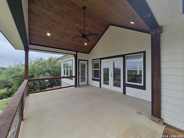 427 Primrose Path — Photo 36
