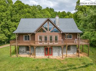 515 Racoon Branch Rd, Green Mountain, NC 28740