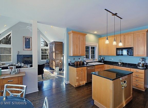 5th image of 1784 Elmwood Dr