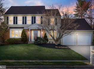 9 Country Squire Ln, Marlton, NJ 08053
