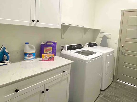 4th image of 5906 Ocean Jasper Dr