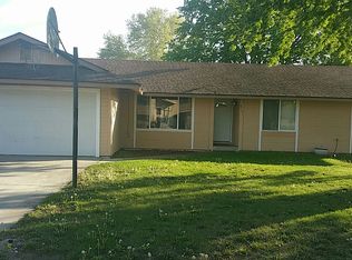 8121 W Hood Ave, Kennewick, WA 99336