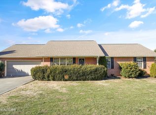 1613 Jasmine Trl, Sevierville, TN 37862