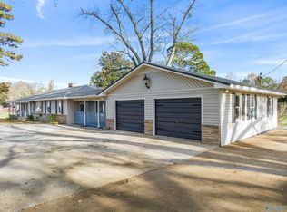 832 Guntersville Rd, Arab, AL 35016