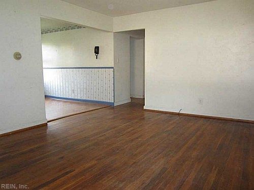 4th image of 100B Dahlgren Ave