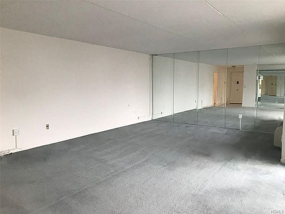 3rd image of 300 High Point Dr APT 404