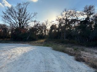 15 Berkshire Dr, Franklin, TX 77856