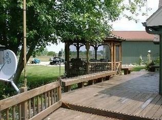 9185 Minx Rd, Temperance, MI 48182