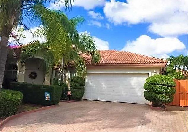 1st image of 5854 NW 113th Pl