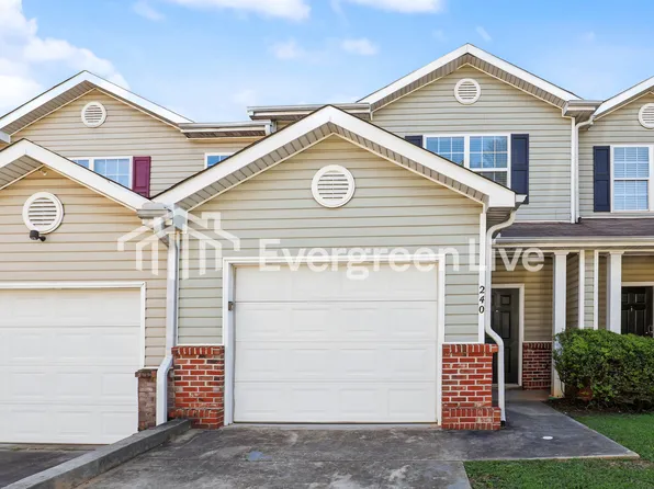 240 Shenandoah Dr, Riverdale, GA 30274