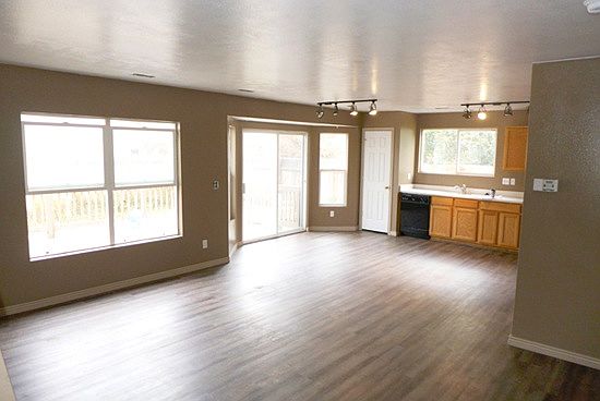 2nd image of 1228 N Lewis Peak Dr