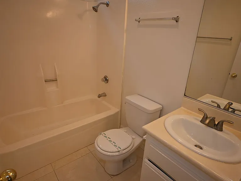 MAR812 — Photo 10