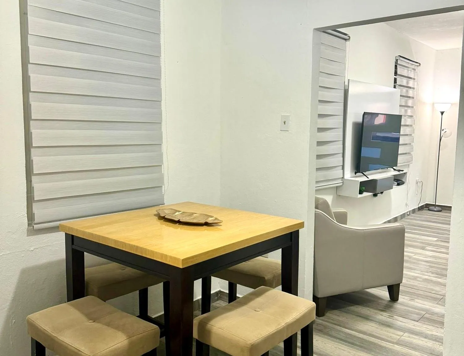 2 bed, 1.0 bath, 900 sqft, $850 — Photo 3