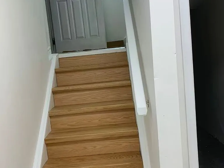 657 Thamesford Ter #LOWER — Photo 2
