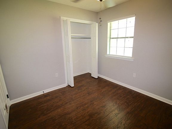 3rd image of 32752 Carol Ann Dr