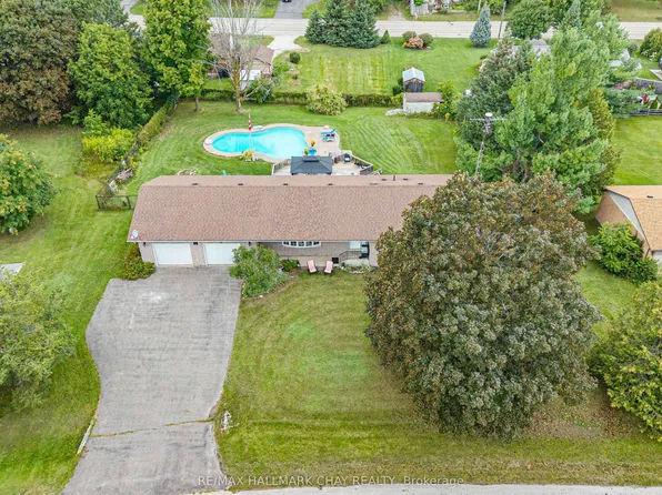 6 Maes Cres, Mulmur, ON L9V 3H7