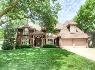 6920 Westgate St, Shawnee, KS 66216