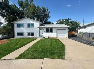 5 Tweed Ln, Pueblo, CO 81001