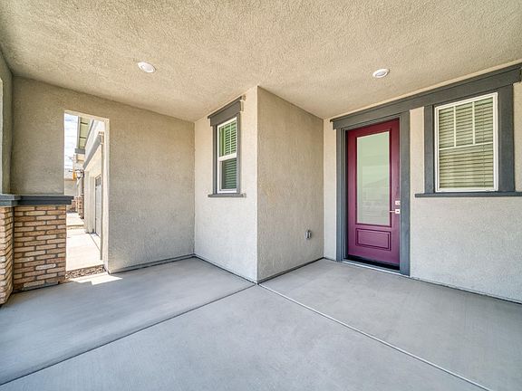 3rd image of 2103 Rustic Oak Lane