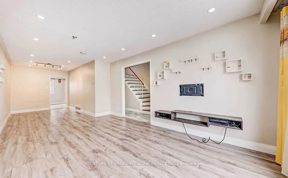 4 bed, $3,199 — Photo 4