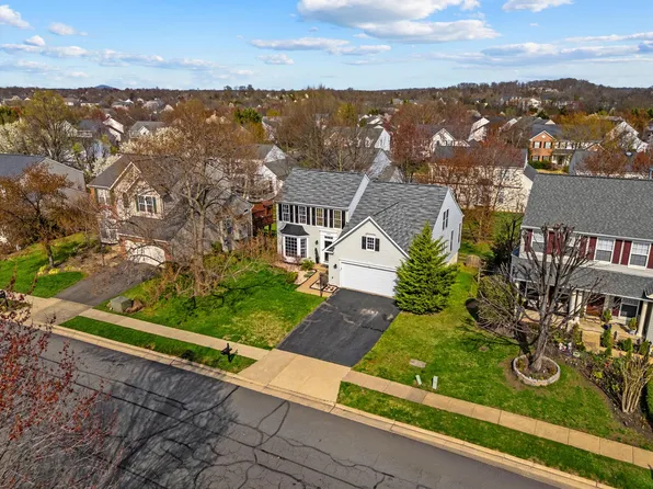 18700 Potomac Station Dr, Leesburg, VA 20176