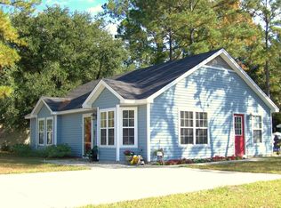 10 Pelican Cir, Beaufort, SC 29906