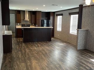 2001 Wayside Dr, Victoria, TX 77901